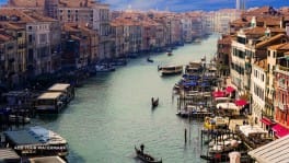 Guida turistica italiana a Venezia Rita Sartori 