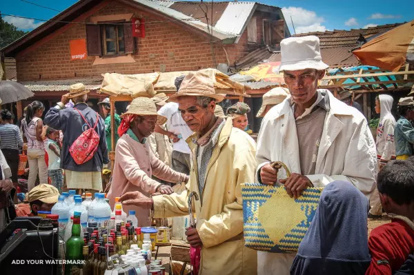 Polski przewodnik na Madagaskarze. Patrycja Malik. Madagaskar wycieczki fakultatywne