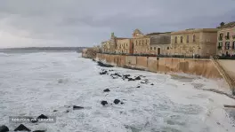 Polski przewodnik po Sycylii Grażyna Czogała. Atrakcje Sycylii.